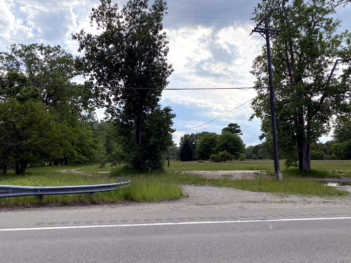 Lakeshore Drive-In Theatre - June 11 2022 Photo (newer photo)